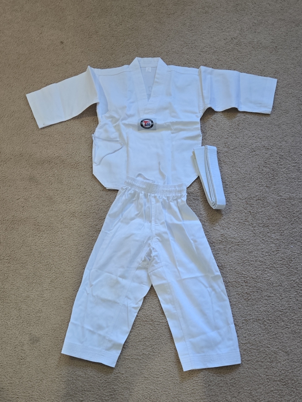 Kids White Martial Arts Taekwondo Uniform with Belt